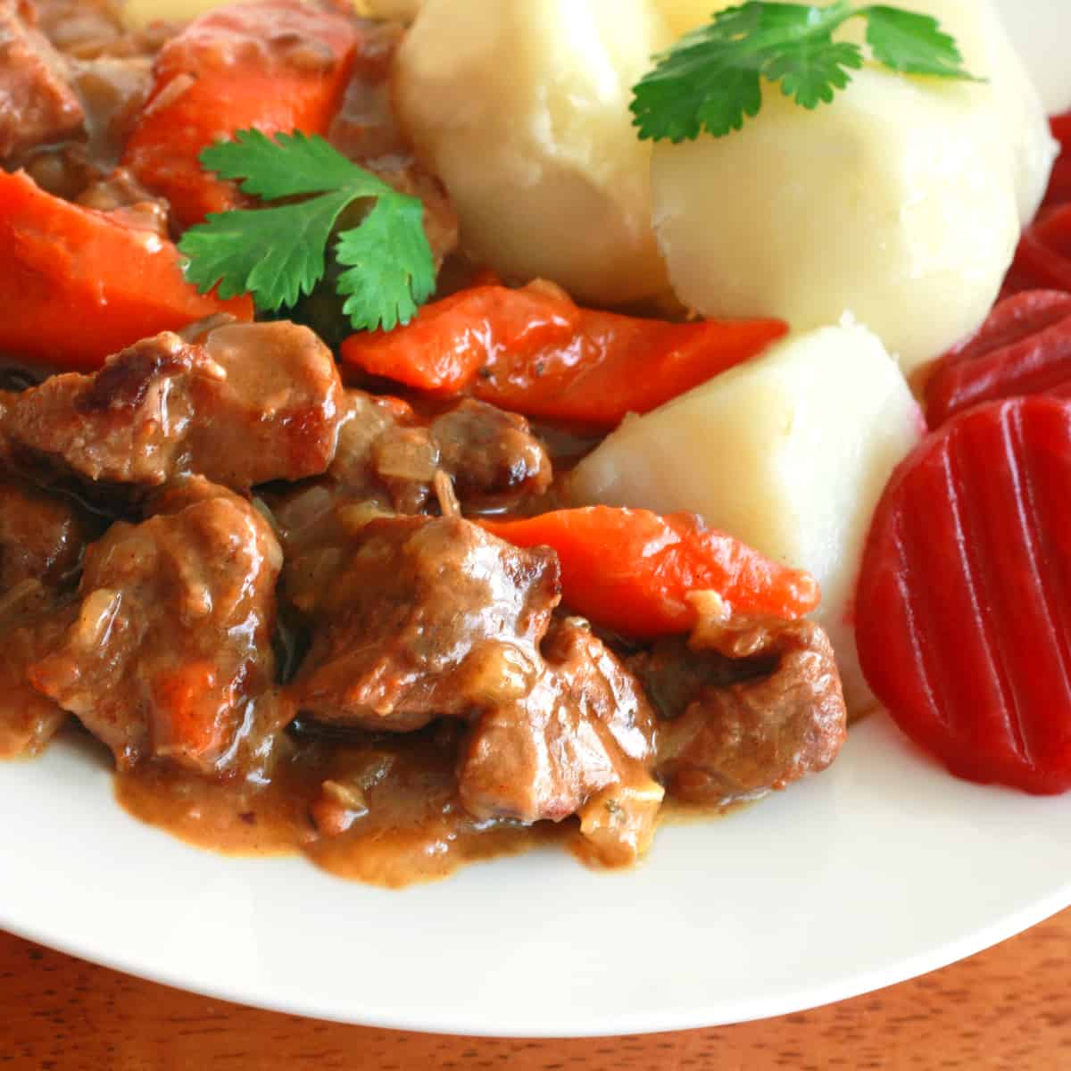kalops recipe traditional authentic swedish beef stew allspice