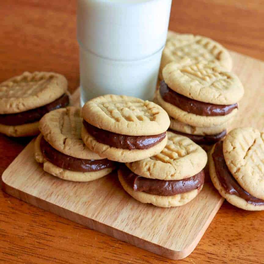 Peanut Butter Sandwich Cookies With Nutella Marshmallow Cream Cheese Filling Recipe
