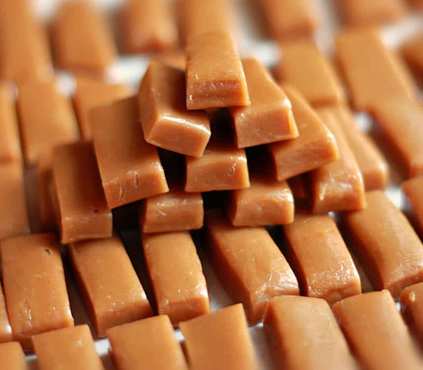 Caramel candy gold bars 