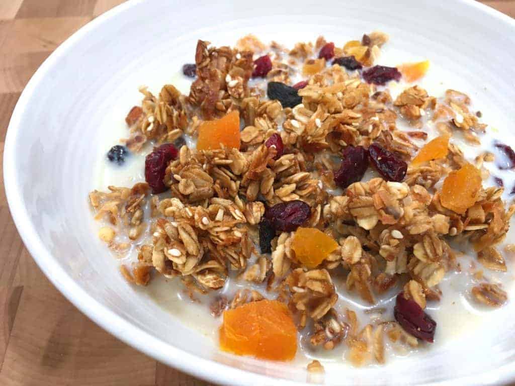 healthy granola recipe best homemade sugar free no refined coconut oil honey dried fruits nuts seeds