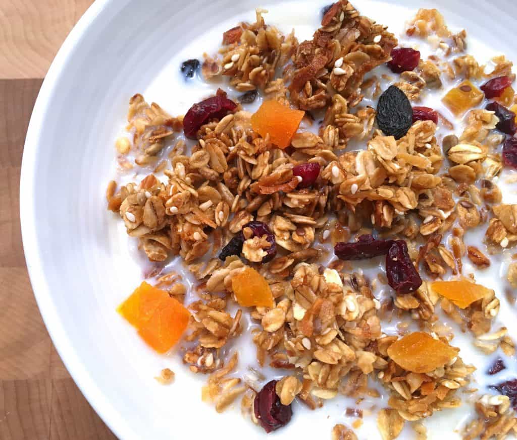 homemade granola recipe best no vegetable oil coconut olive honey