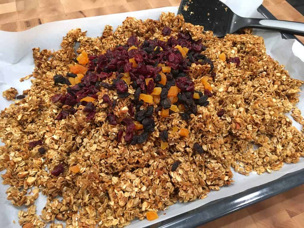 healthy granola recipe best homemade sugar free no refined coconut oil honey dried fruits nuts seeds