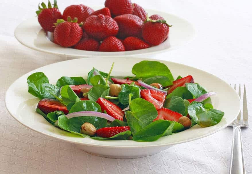 watercress salad strawberries hazelnuts vinaigrette recipe