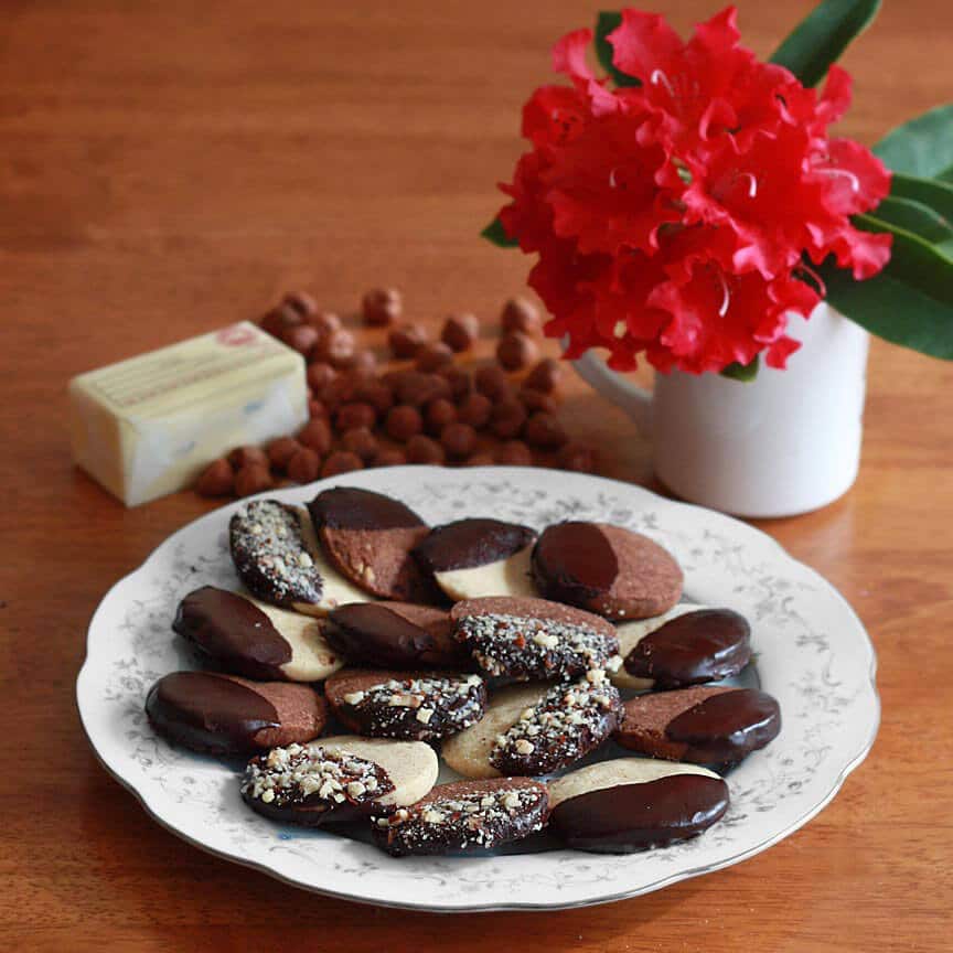 Hazelnut Shortbread Cookies