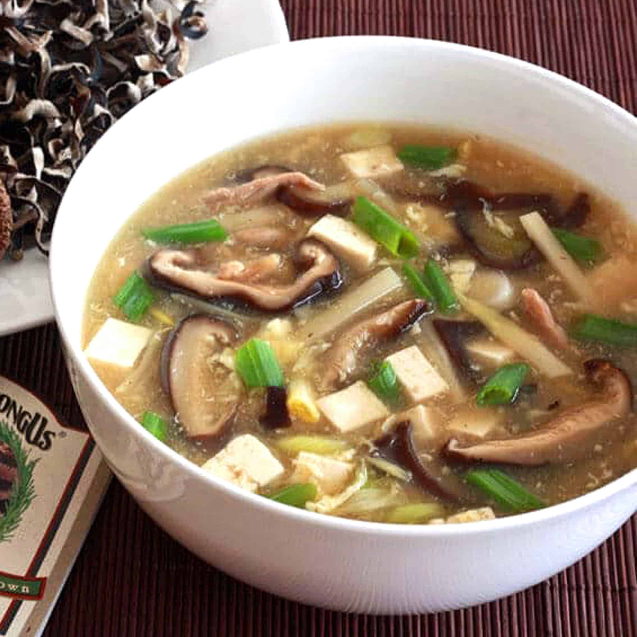 hot and sour soup recipe best authentic traditional Chinese restaurant style homemade 