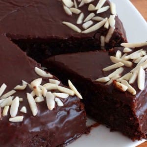 gluten free chocolate almond quinoa cake recipe grains healthy