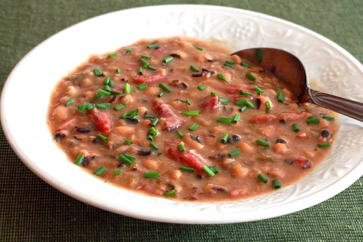 black eyed pea soup recipe smoked ham hocks peppers 