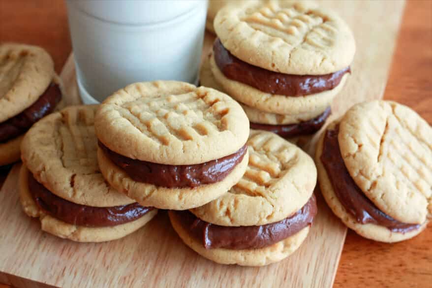 peanut butter sandwich cookies recipe nutella filling marshmallow cream cheese