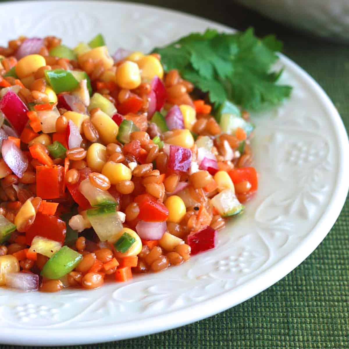 wheat berry salad recipe crunchy healthy vegetables peppers onions carrots corn tomatoes nuts walnuts almonds