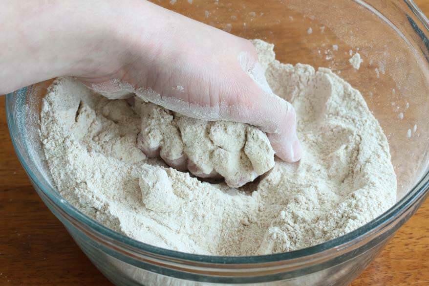 combining flour mixture and butter