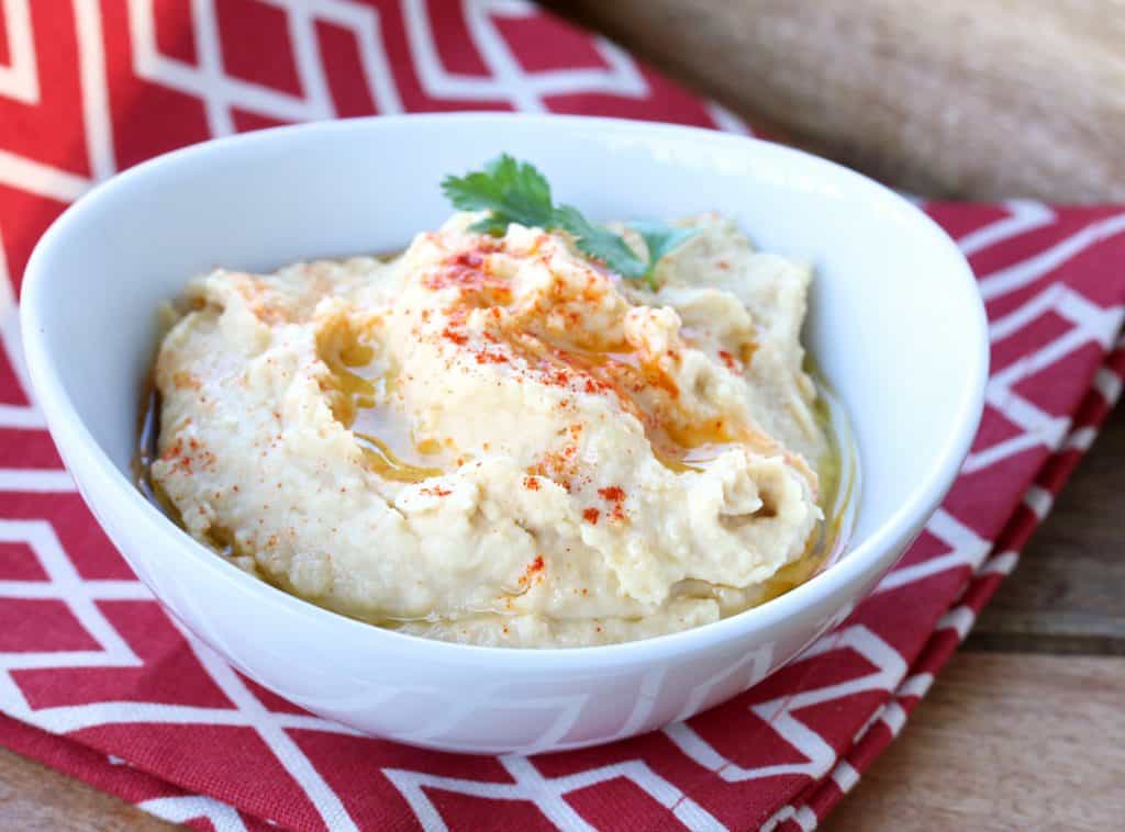 hummus recipe best creamy traditional healthy garbanzo beans chickpeas tahini olive oil paprika