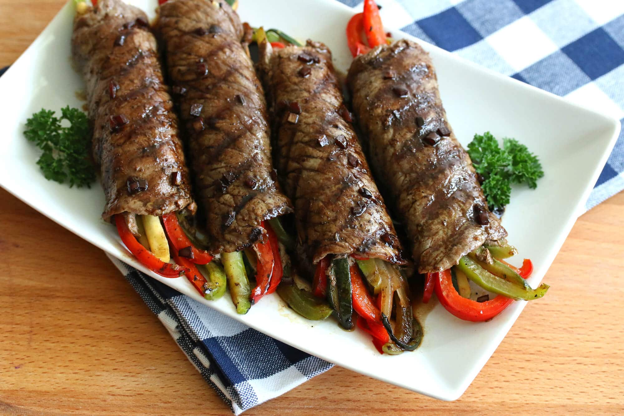 rosemary balsamic glazed steak rolls recipe vegetables healthy low carb low calorie bell peppers zucchini mushrooms