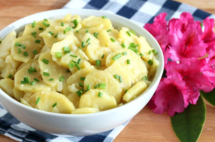 german potato salad recipe authentic traditional swabian schwabischer vinegar broth