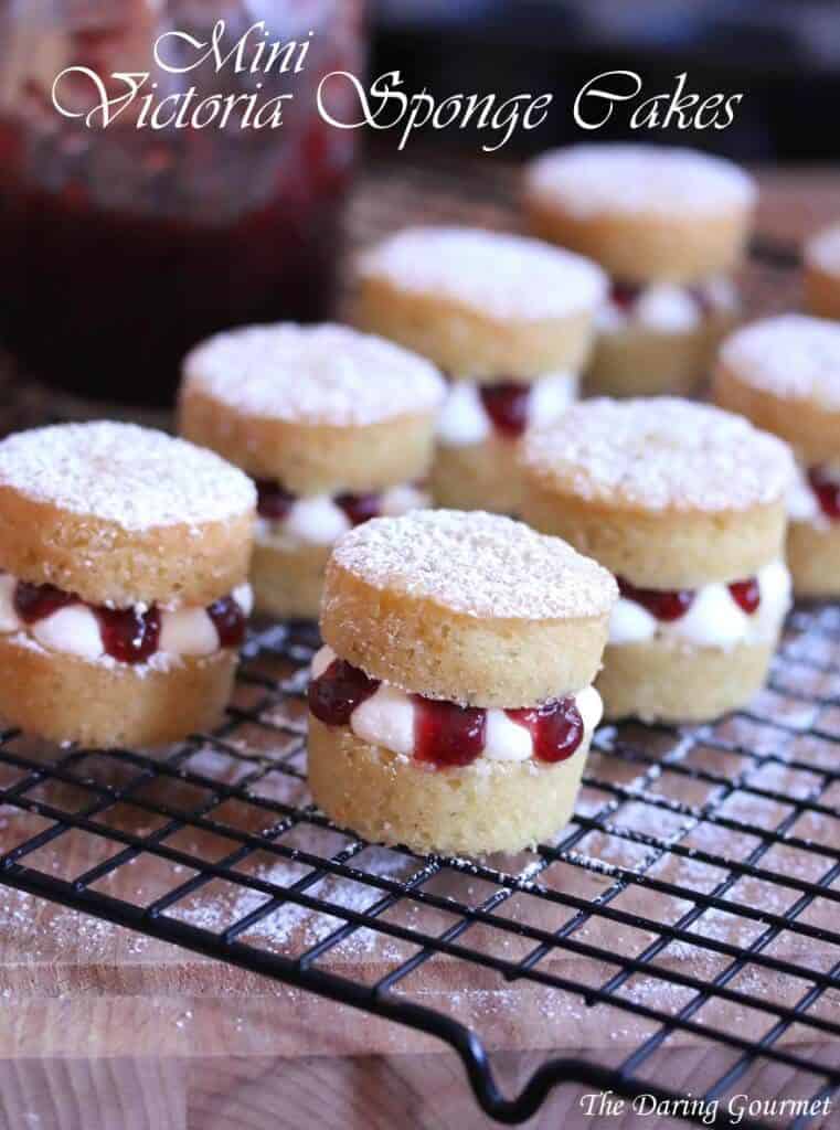 Mini Victoria Sponge Cakes - party ideas