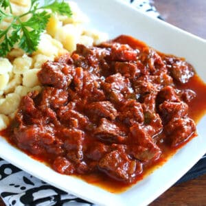 porkolt recipe traditional authentic beef onion stew paprika