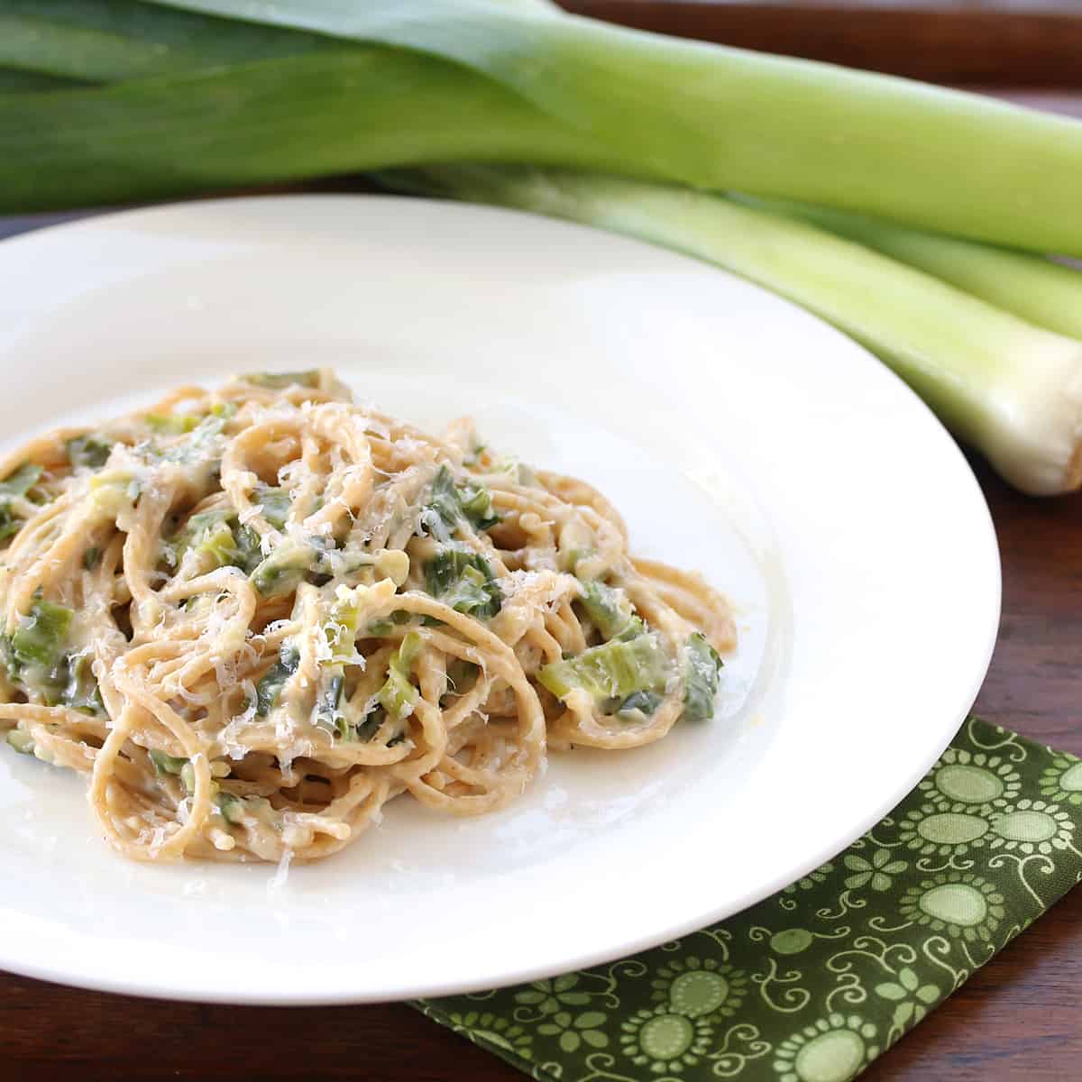 leek alfredo sauce creamy pasta with leeks recipe spaghetti