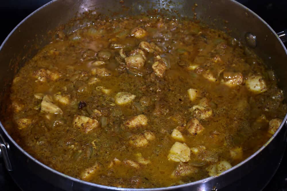 chicken xacuti recipe indian spicy curry coconut paleo gluten free
