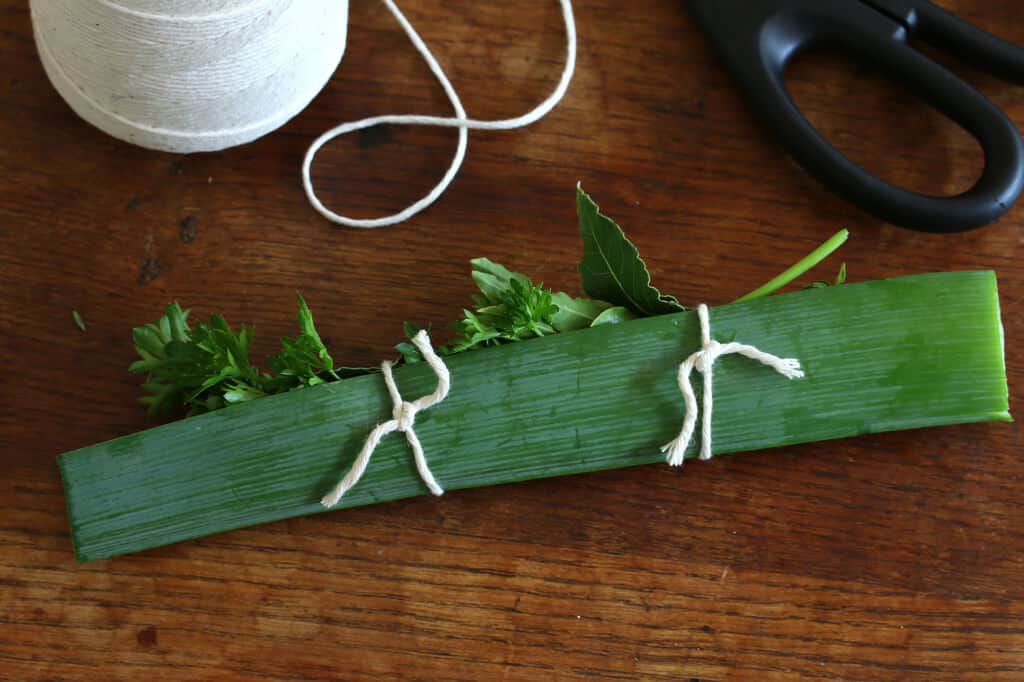 What Is a Bouquet Garni? Easy Homemade Bouquet Garni Recipe, Plus Tips for  Cooking With Bouquet Garni - 2024 - MasterClass