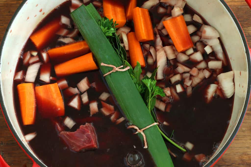 How To Make a Bouquet Garni - 38