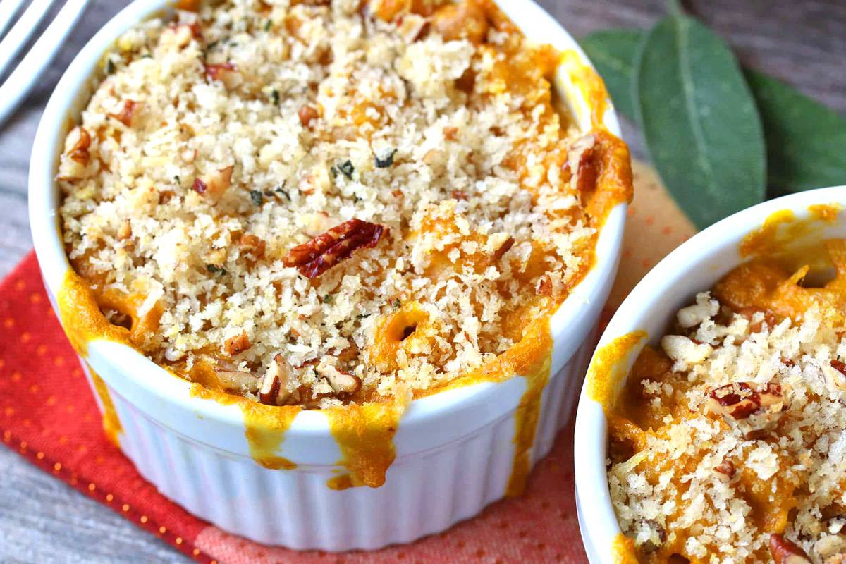 pumpkin mac and cheese recipe cheddar gorgonzola blue cheese sage pecans whole grain 