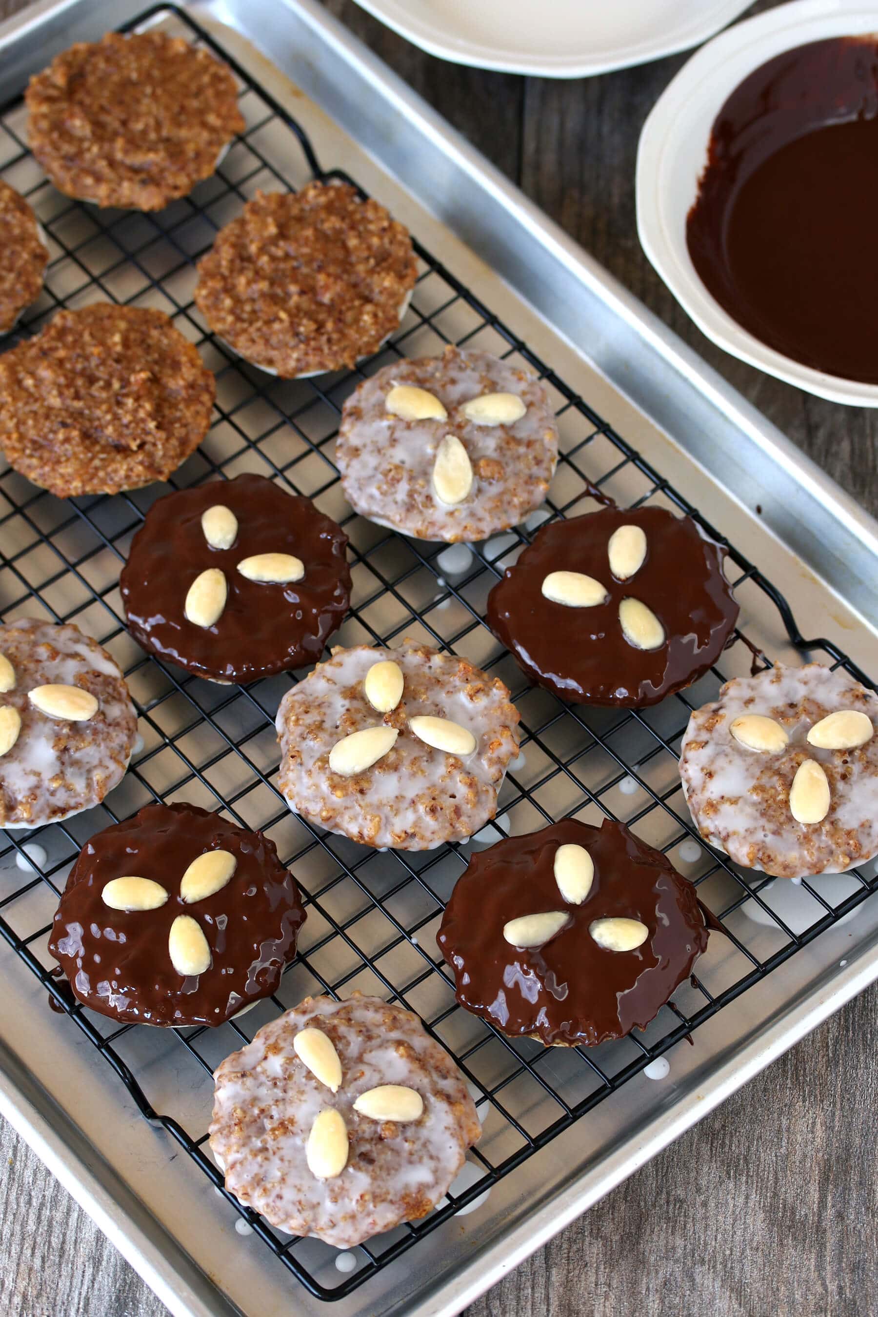 Authentic Nürnberger Elisenlebkuchen (German Lebkuchen) - The Daring ...