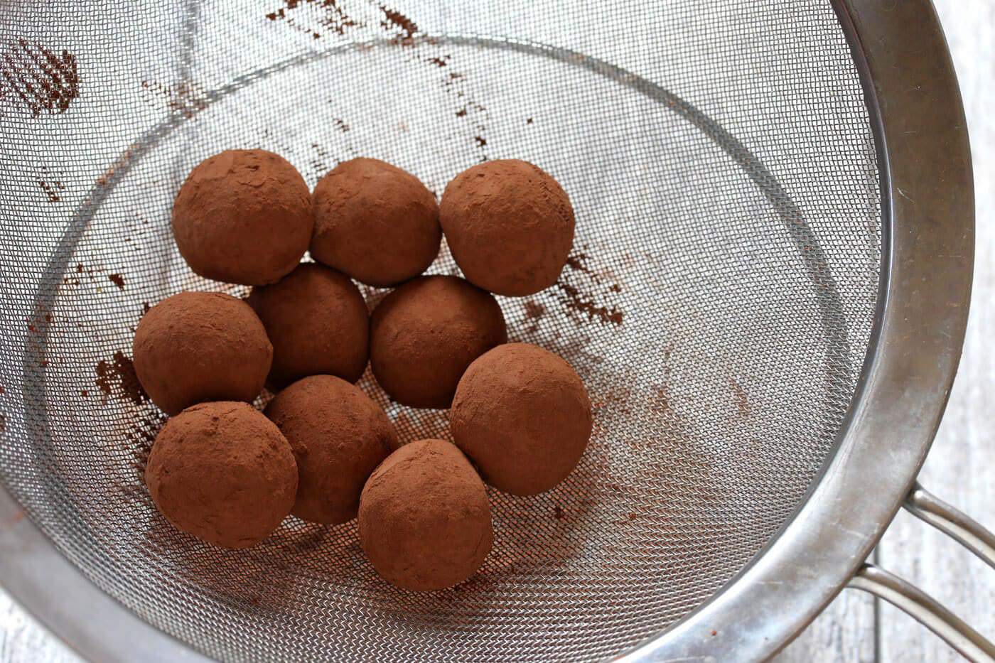 german marzipankartoffeln chocolate coated marzipan potatoes balls candies recipe 