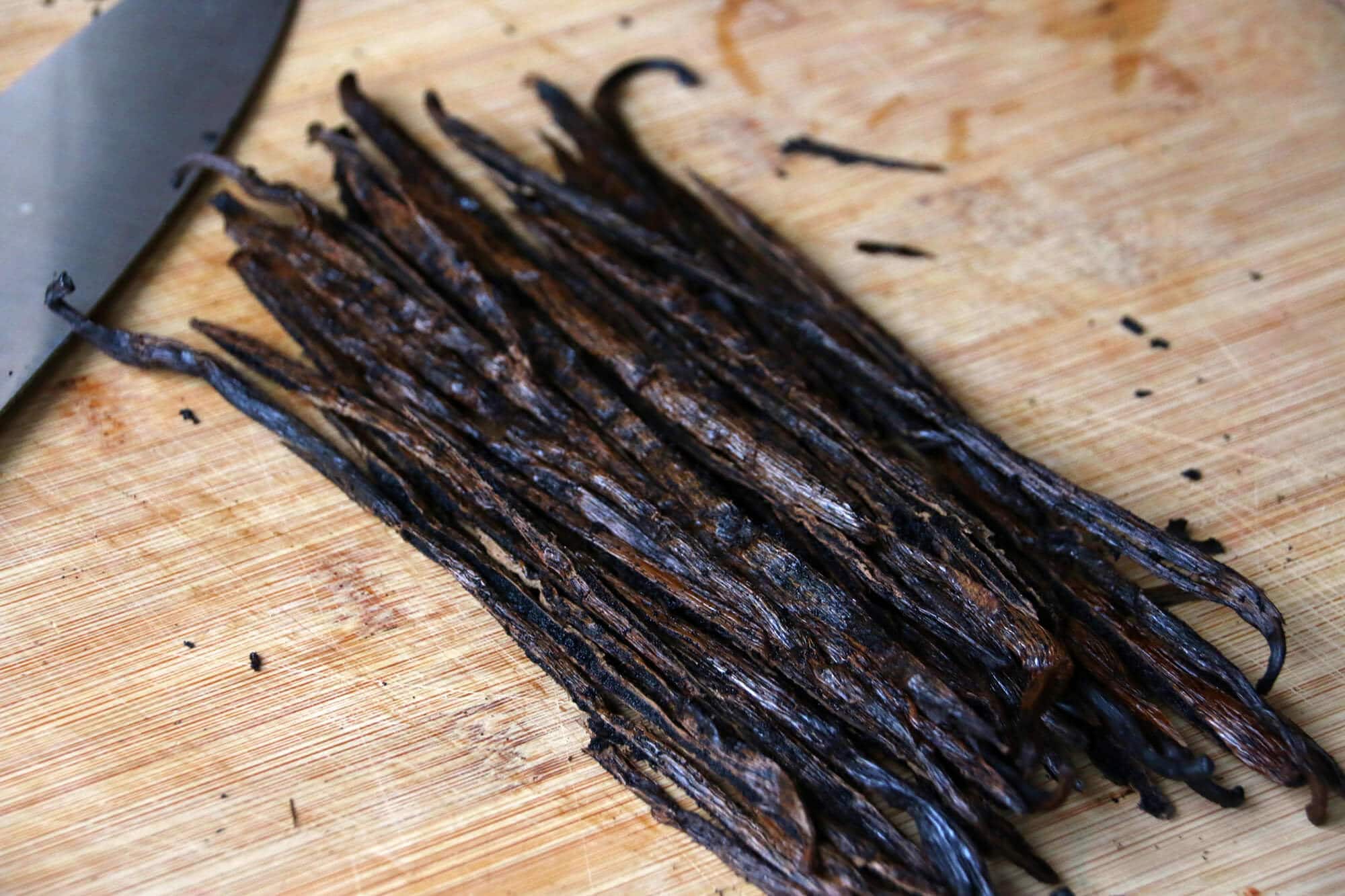 scraping vanilla beans
