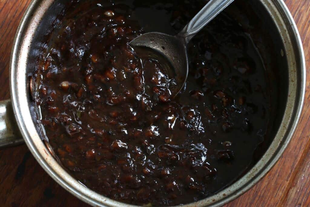 adding cornstarch thickener to black bean sauce
