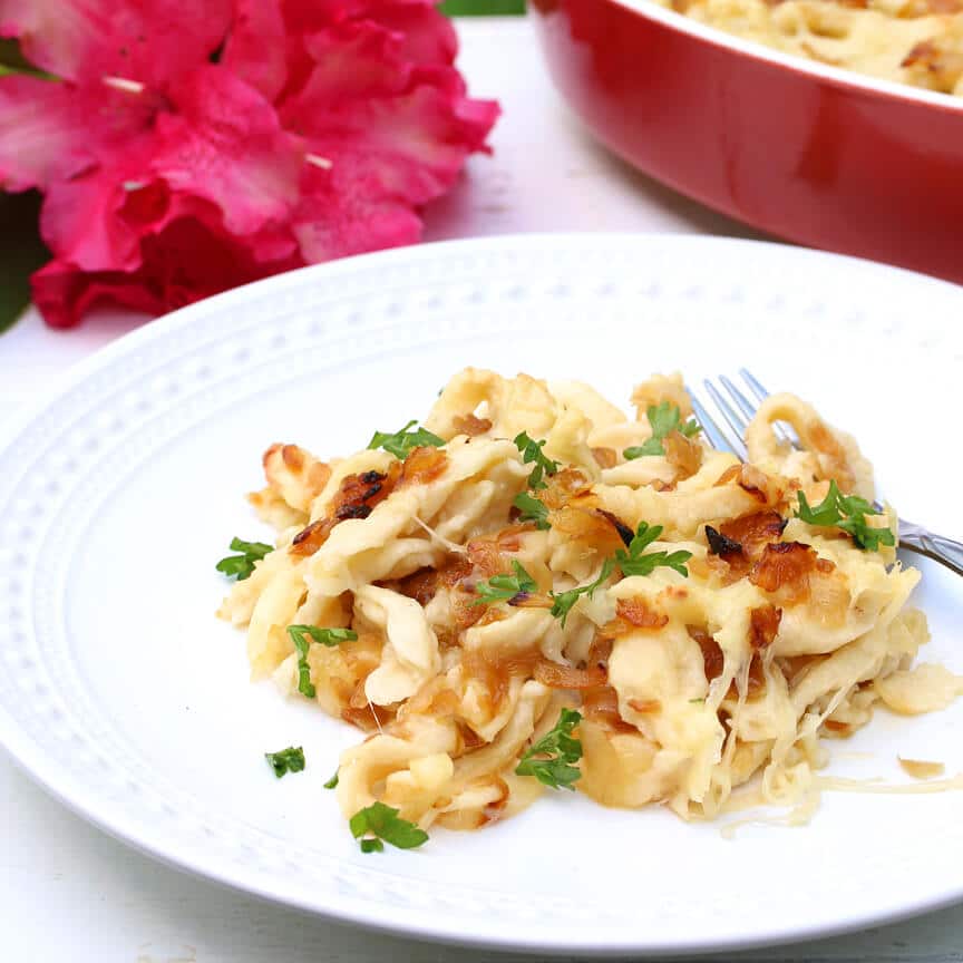 Authentic Schwäbische Käsespätzle (German Mac and Cheese) - The Daring ...