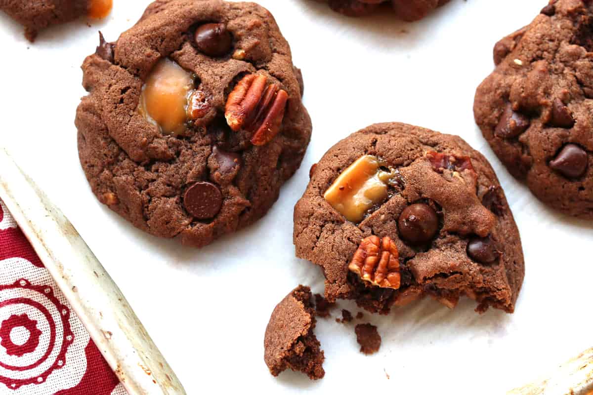 mexican turtle cookies recipe chocolate caramel pecan nuts