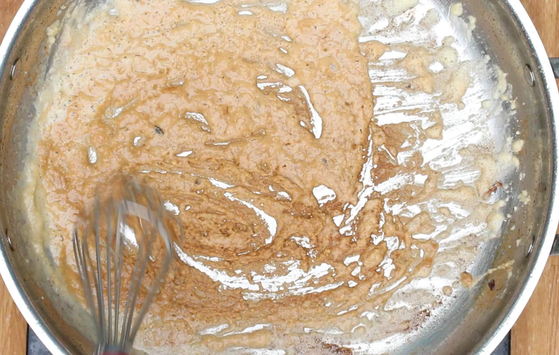 making roux in skillet