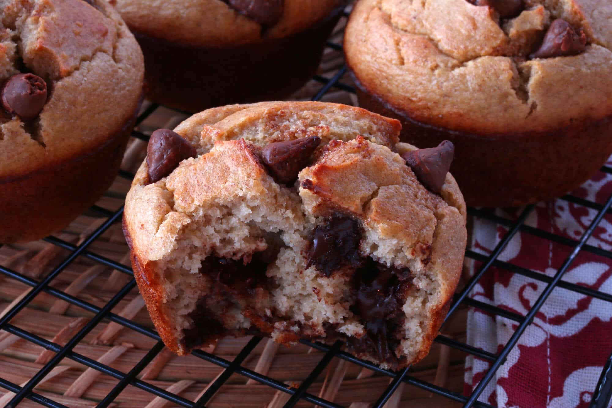 blender muffins recipe easy healthy without flour sugar oil gluten free chocolate chips banana