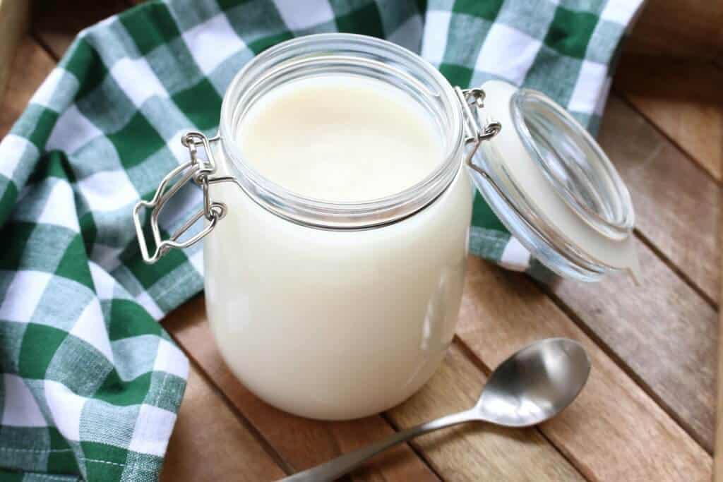 how to make lard render fat pork pig fat homemade diy slow cooker crock pot oven stovetop homesteading leaf kidney tallow fatback