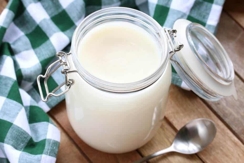 how to make lard render fat pork pig fat homemade diy slow cooker crock pot oven stovetop homesteading leaf kidney tallow fatback