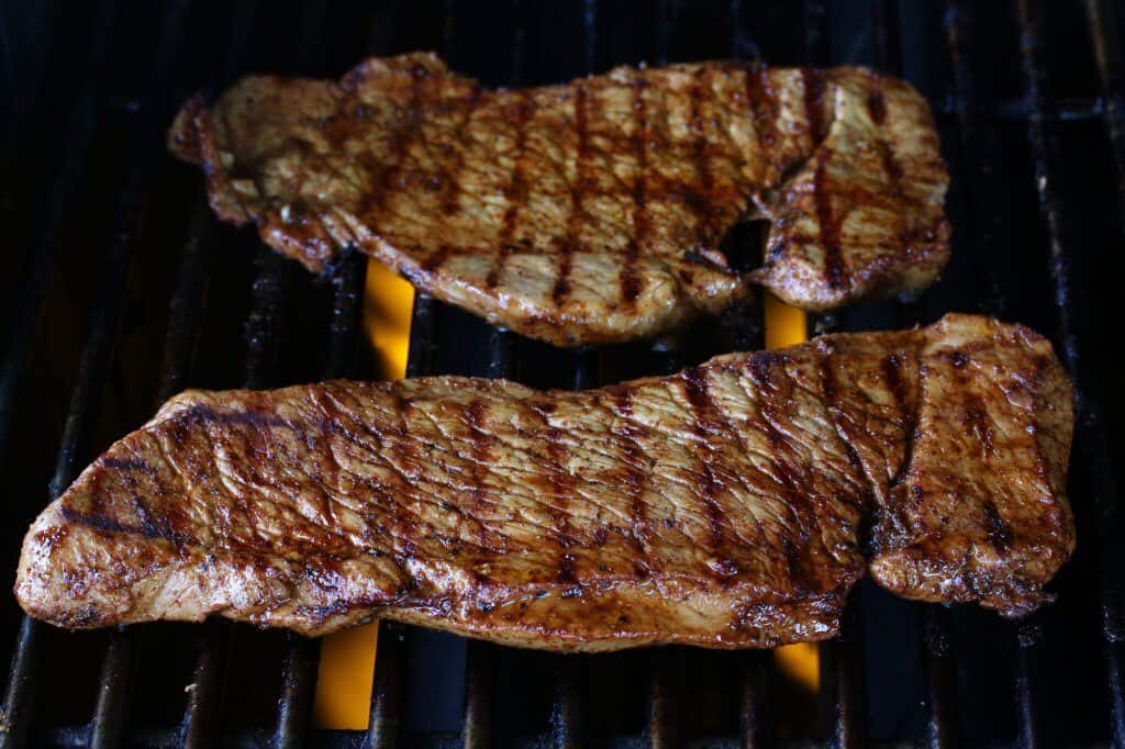 grilling steaks