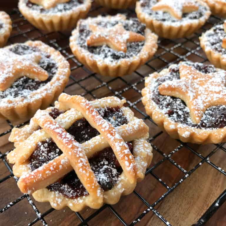 Traditional Mince Pies - The Daring Gourmet