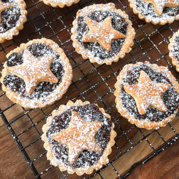 mincemeat pie recipe mince pie best traditional authentic British English f...