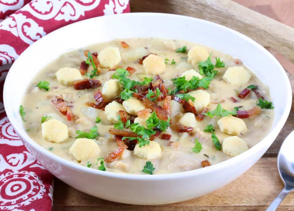 new england clam chowder recipe best authentic traditional original bacon pancetta creamy fish broth aneto