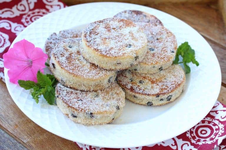 welsh cakes recipe authentic traditional best griddle cakes dried currants lard butter