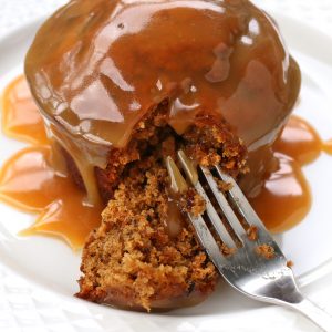 sticky toffee pudding recipe best authentic traditional British English