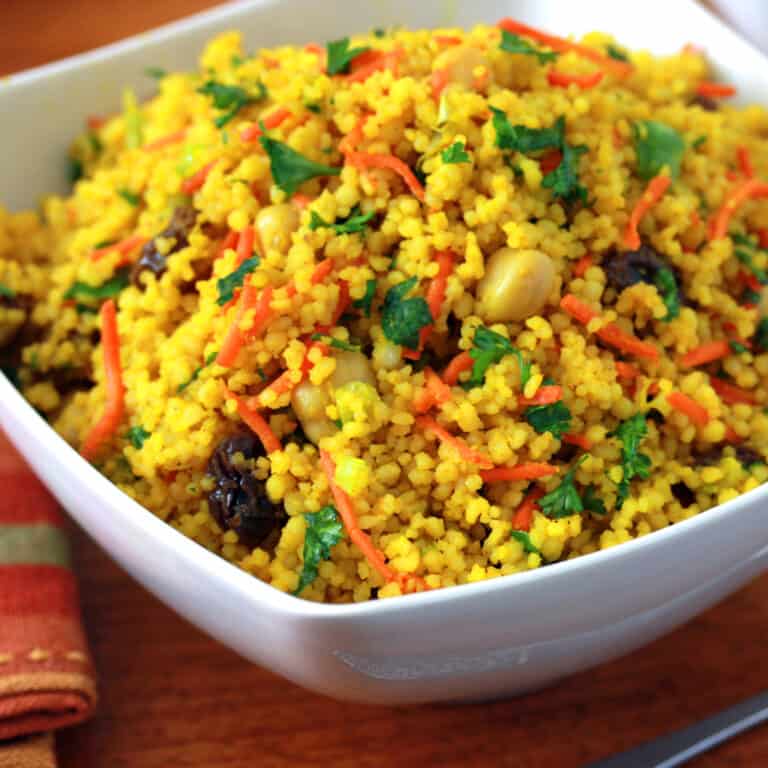 curried couscous salad recipe raisins honey sweet curry turmeric carrots garbanzo beans chickpeas deli copycat
