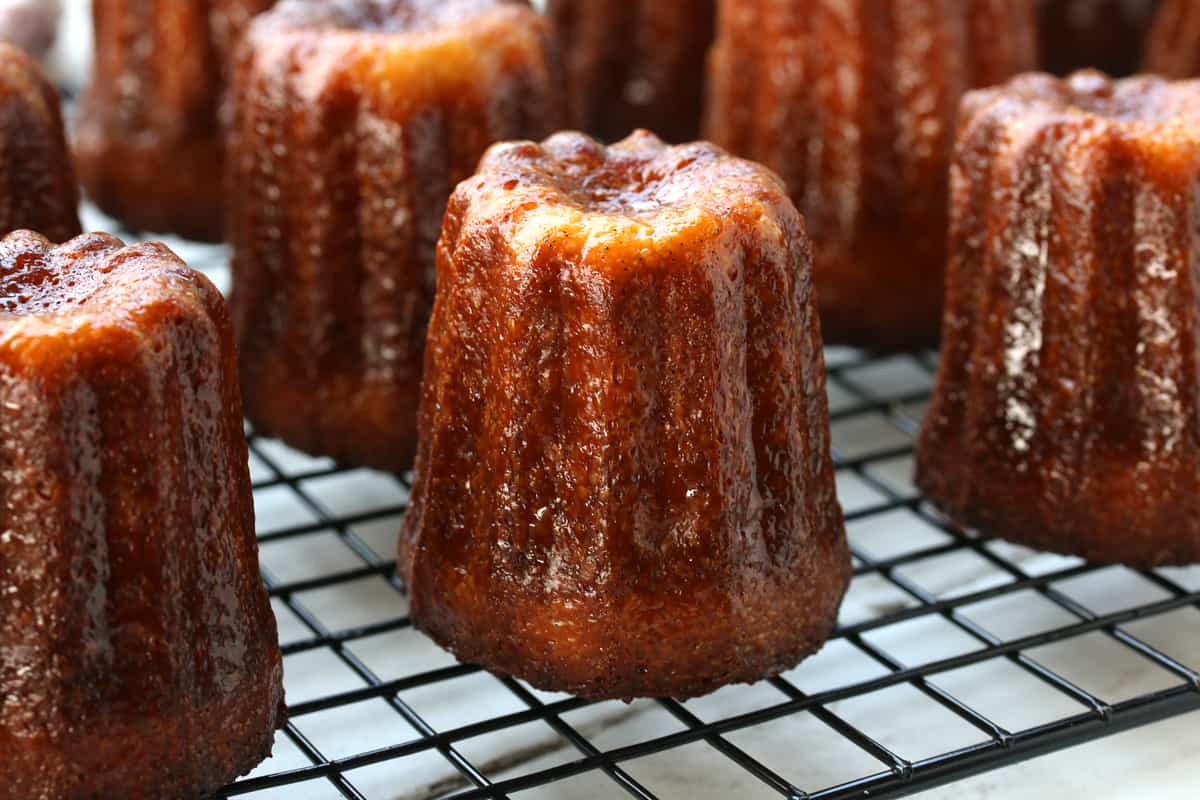 canele recipe traditional caneles cannele canneles de bordeaux authentic french pastry vanilla rum custard donut doughnut foolproof easy