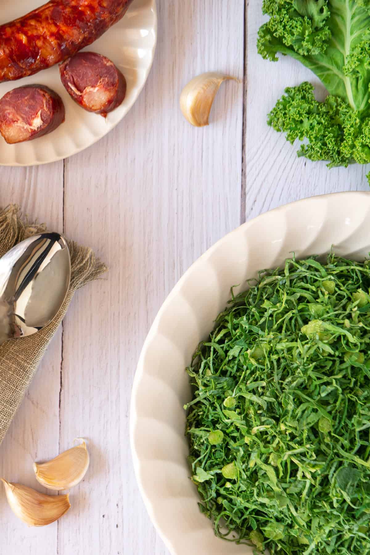 shredded kale linguica garlic