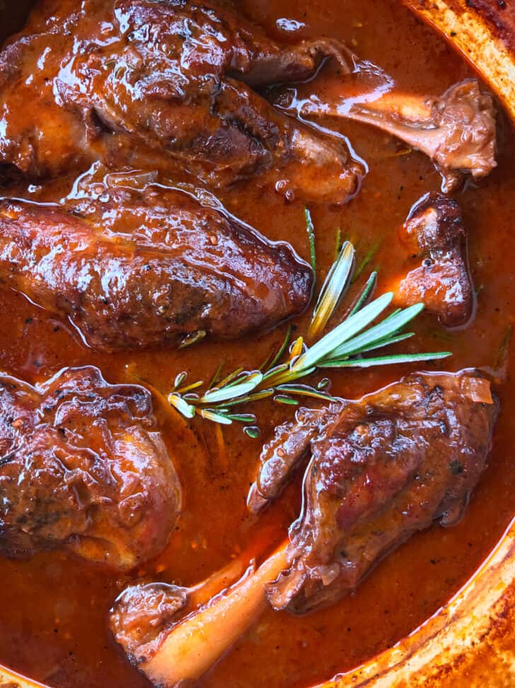braised lamb shanks recipe classic traditional French red wine rosemary gravy