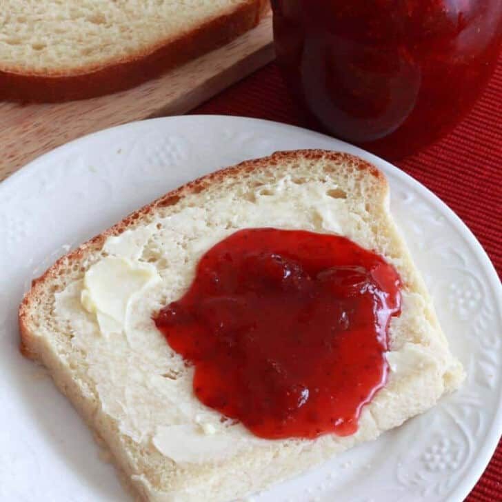 sandwich bread with strawberry rhubarb jam