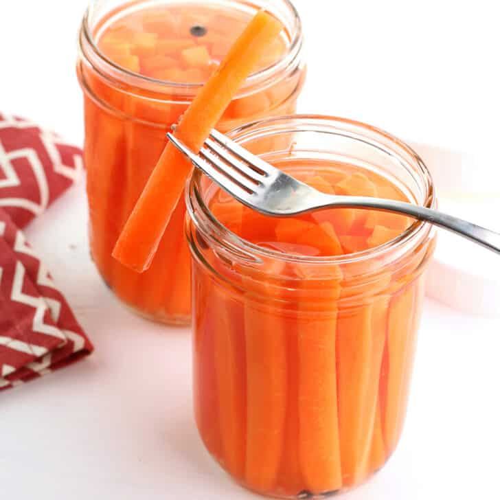 pickled carrots recipe refrigerator carrot pickles vinegar brine pepper garlic allspice cloves salt sugar