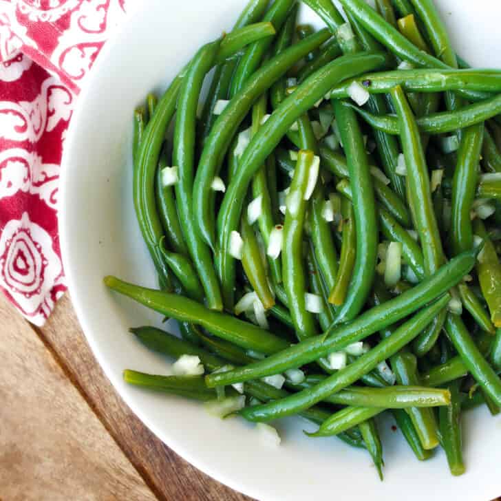 bohnensalat recipe german green bean salad traditional authentic onions vinaigrette bohnenkraut savory