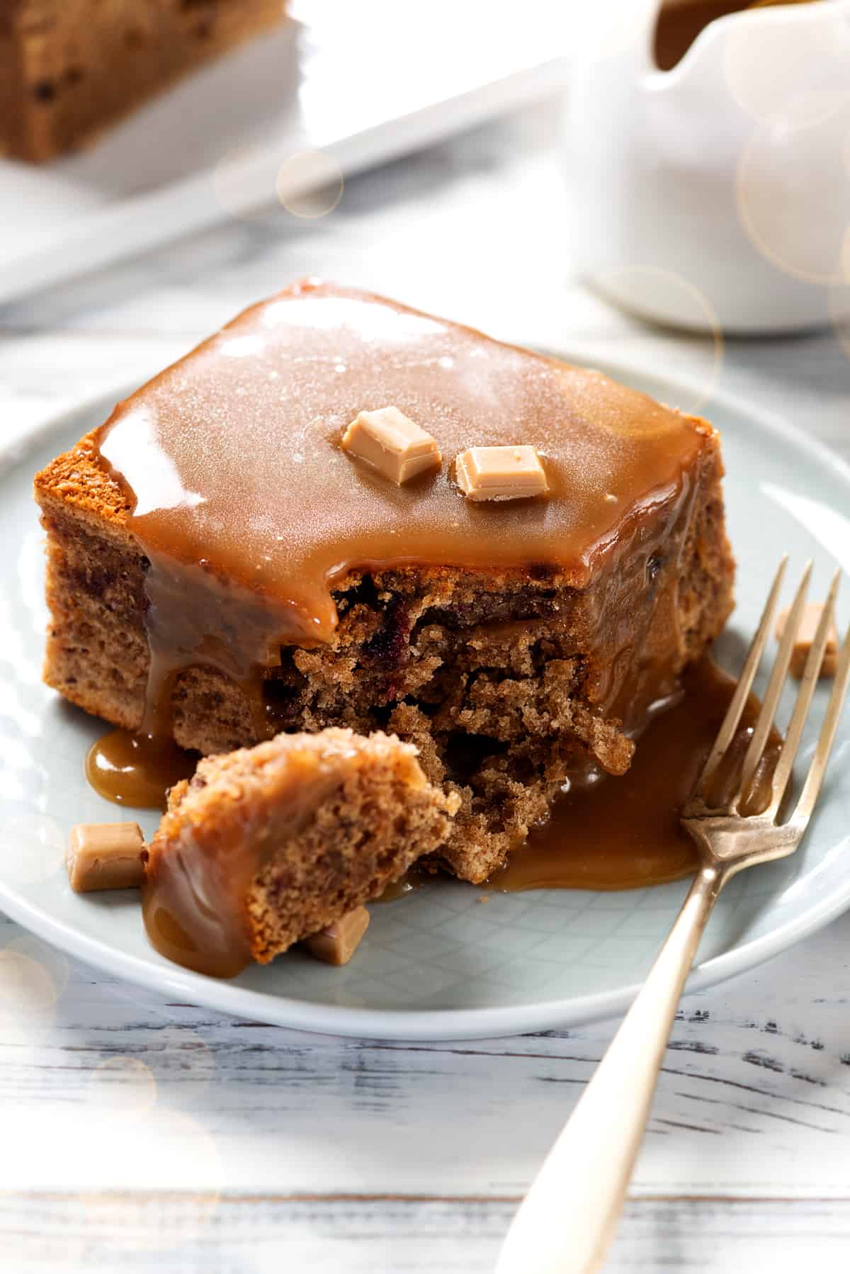 sticky toffee pudding recipe date dates caramel sauce sponge cake traditional authentic british english australian new zealand canadian