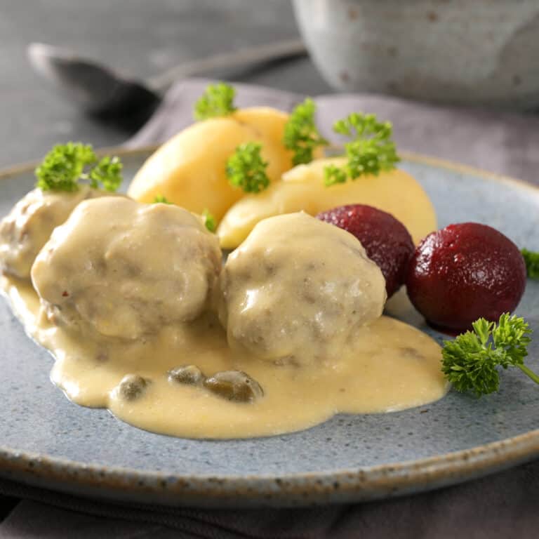 koenigsberger klopse recipe german meatballs white sauce capers anchovies sardines traditional authentic