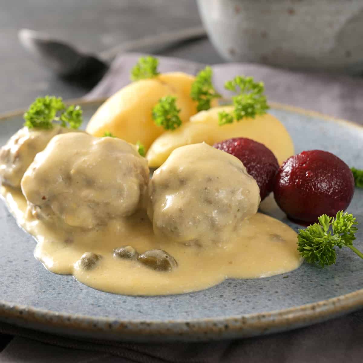 K nigsberger Klopse  Creamy German Meatballs  - 80